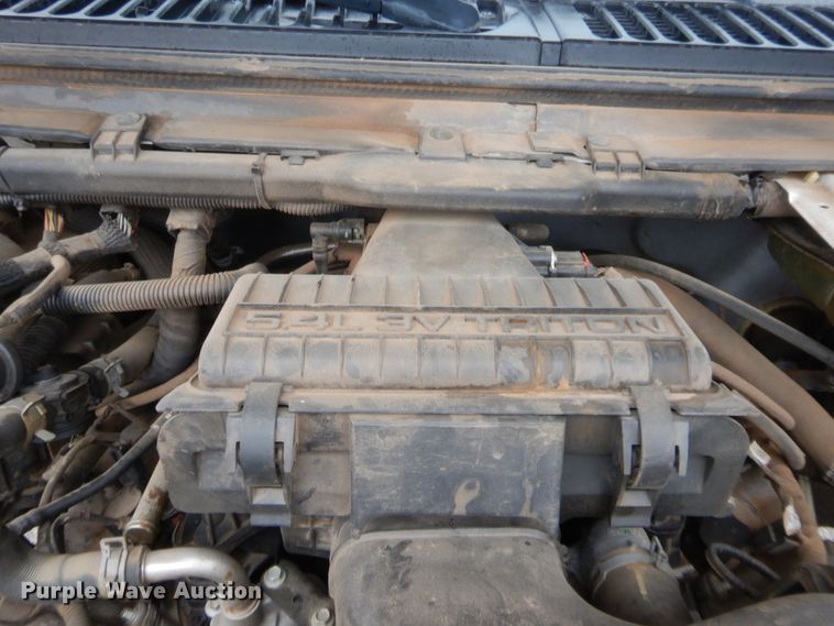 image for item HW9342 2006 Ford F250 Super Duty XL  Crew Cab pickup truck