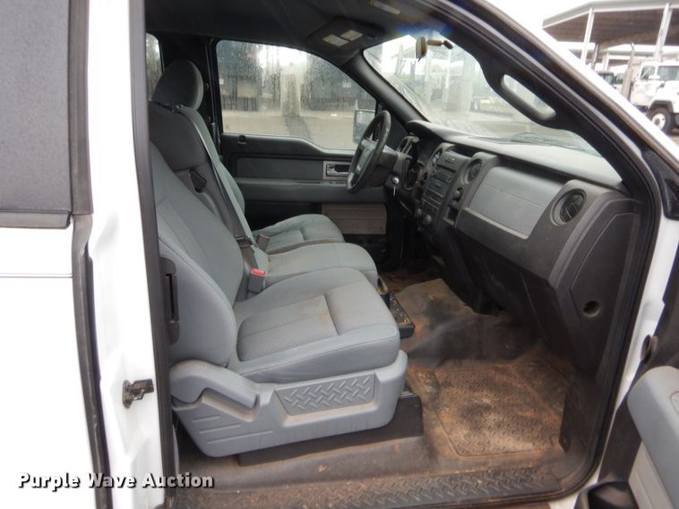 image for item HW9343 2011 Ford F150 XL  SuperCab pickup truck