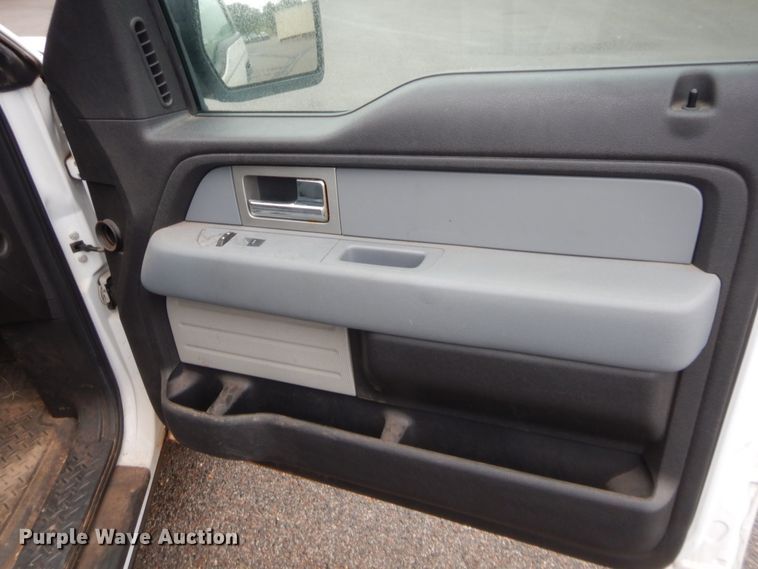 image for item HW9343 2011 Ford F150 XL  SuperCab pickup truck