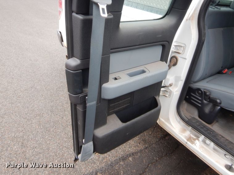 image for item HW9343 2011 Ford F150 XL  SuperCab pickup truck