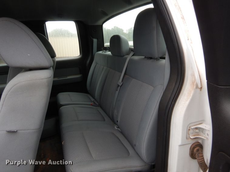 image for item HW9343 2011 Ford F150 XL  SuperCab pickup truck