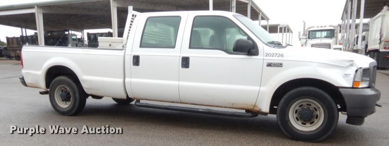 image for item HW9345 2002 Ford F250 Super Duty XL  Crew Cab pickup truck