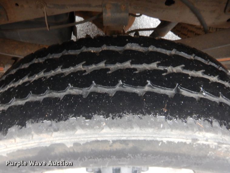 image for item HW9345 2002 Ford F250 Super Duty XL  Crew Cab pickup truck