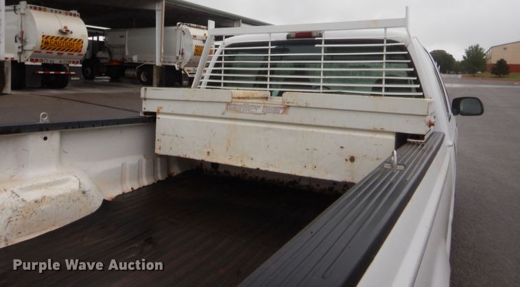 image for item HW9345 2002 Ford F250 Super Duty XL  Crew Cab pickup truck