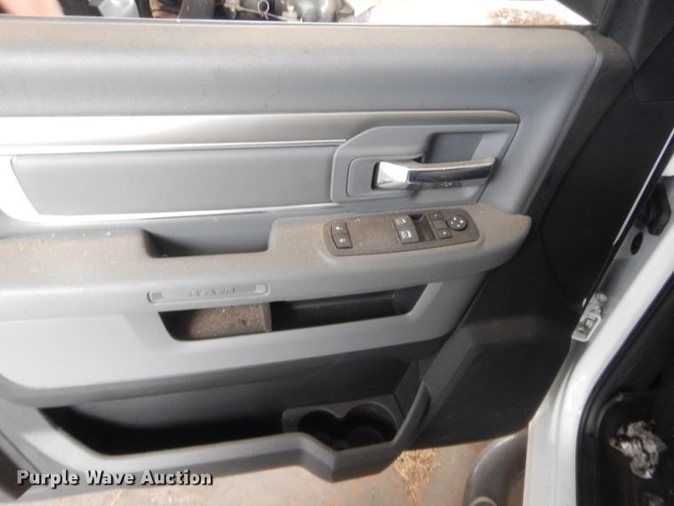 image for item HW9358 2019 Dodge Ram 1500  pickup truck