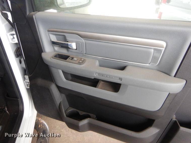 image for item HW9358 2019 Dodge Ram 1500  pickup truck