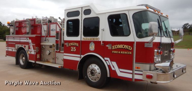 image for item HW9367 2001 E-one  pumper fire truck