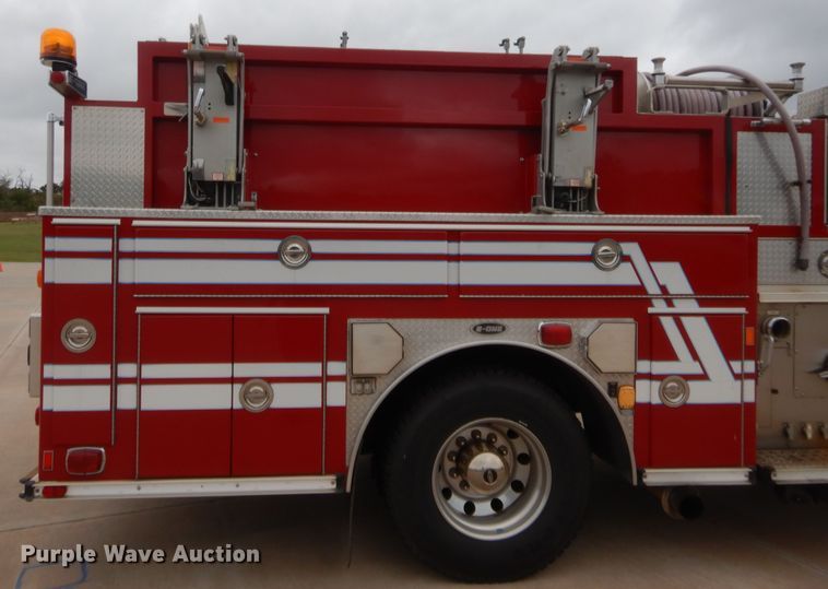 image for item HW9367 2001 E-one  pumper fire truck