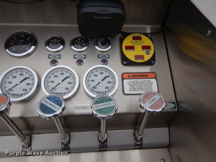 image for item HW9367 2001 E-one  pumper fire truck