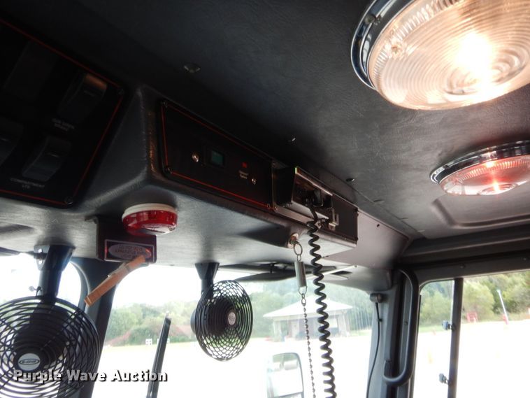 image for item HW9367 2001 E-one  pumper fire truck