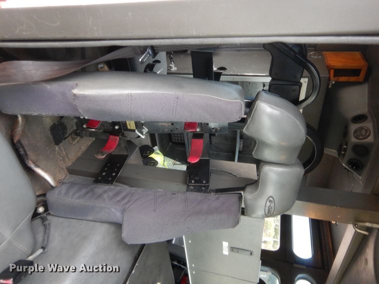 image for item HW9367 2001 E-one  pumper fire truck