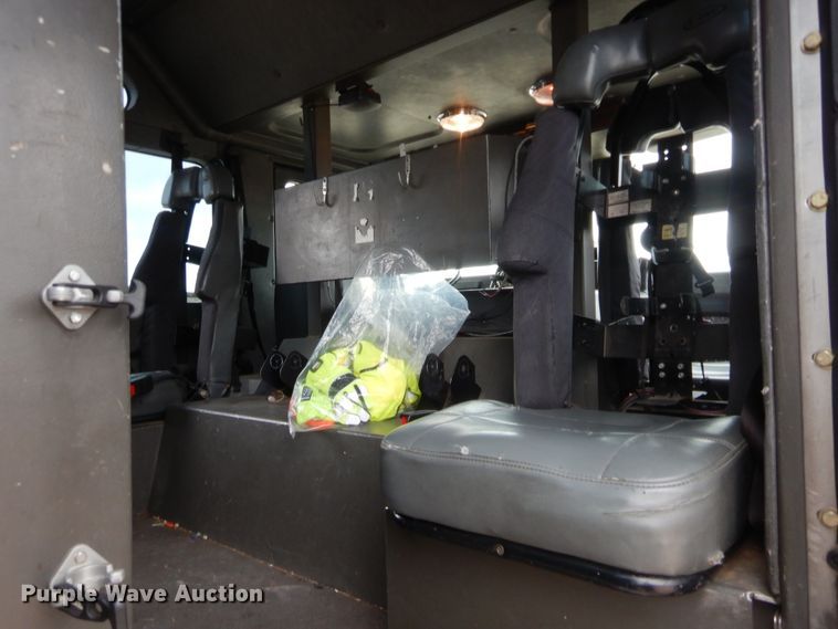 image for item HW9367 2001 E-one  pumper fire truck