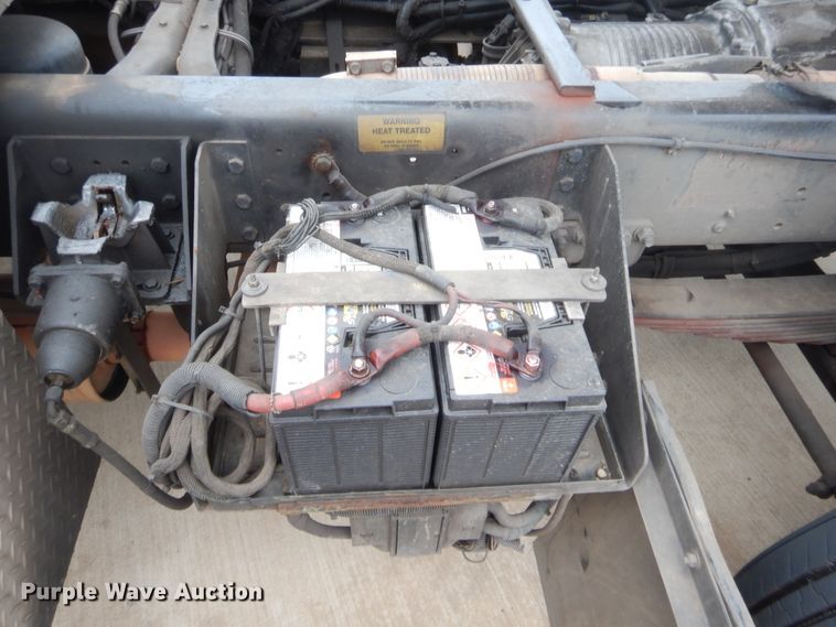 image for item HW9367 2001 E-one  pumper fire truck