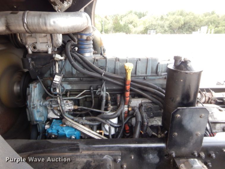 image for item HW9367 2001 E-one  pumper fire truck