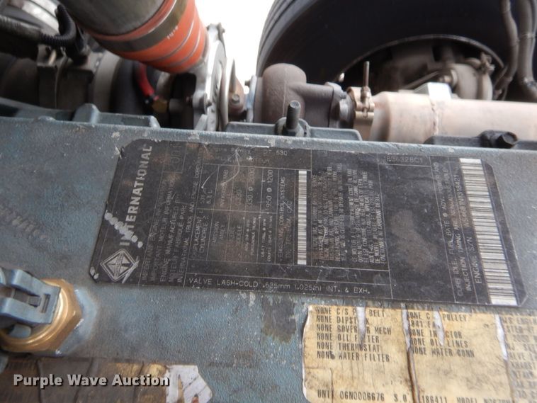 image for item HW9367 2001 E-one  pumper fire truck