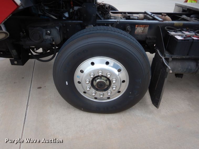 image for item HW9367 2001 E-one  pumper fire truck