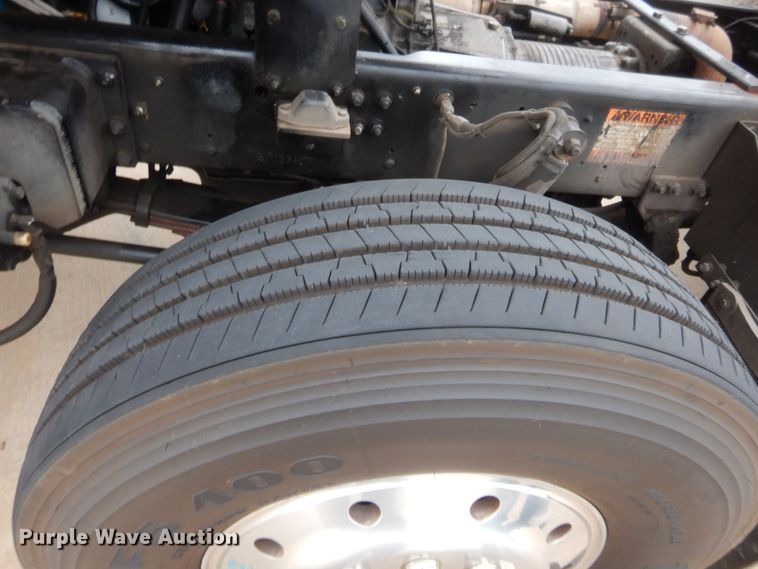 image for item HW9367 2001 E-one  pumper fire truck