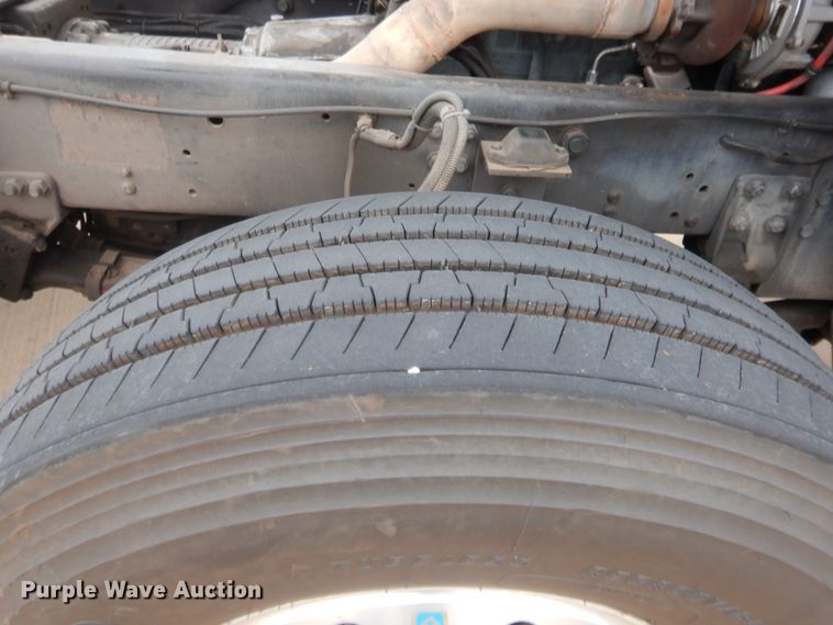 image for item HW9367 2001 E-one  pumper fire truck