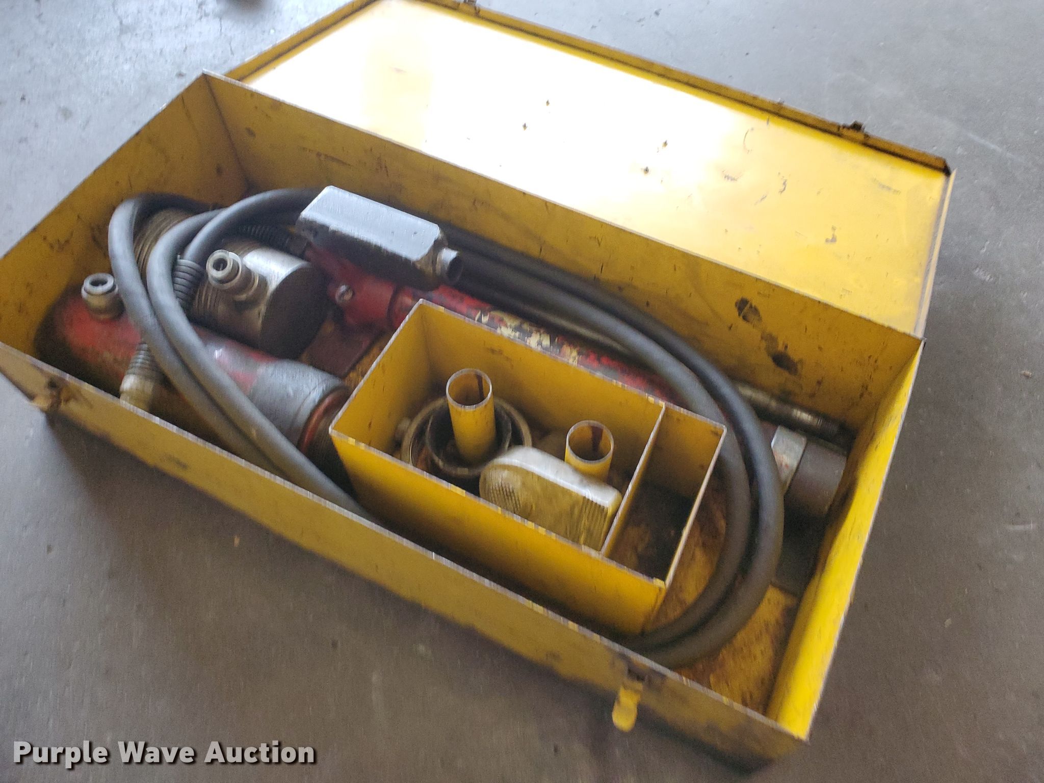 Blackhawk emergency rescue hydraulic pump and ram in Hays, KS Item