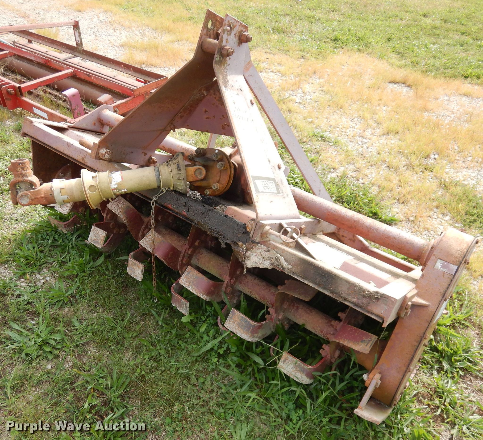 Tractor Supply tiller in Shawnee, KS Item HD9399 sold Purple Wave