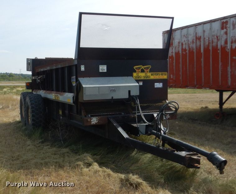 image for item DC8966 2012 Meyers VB750 manure spreader