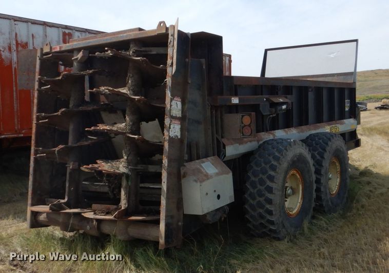 image for item DC8966 2012 Meyers VB750 manure spreader