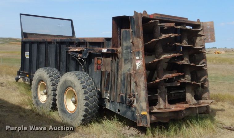 image for item DC8966 2012 Meyers VB750 manure spreader