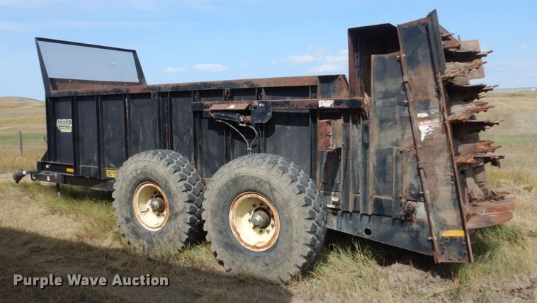 image for item DC8966 2012 Meyers VB750 manure spreader