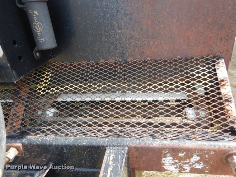 image for item DC8966 2012 Meyers VB750 manure spreader