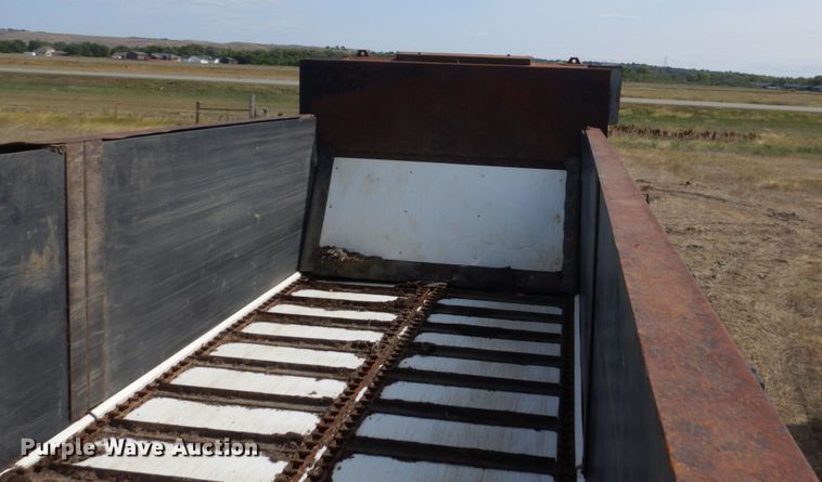 image for item DC8966 2012 Meyers VB750 manure spreader