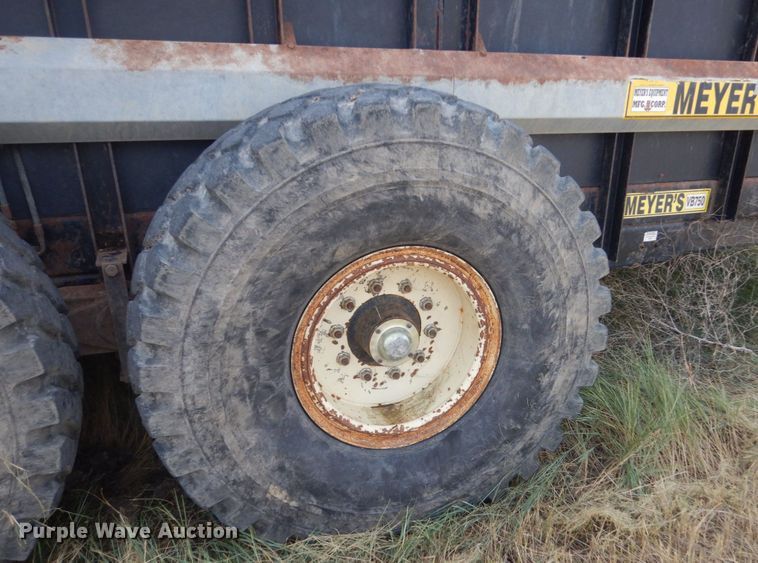 image for item DC8966 2012 Meyers VB750 manure spreader