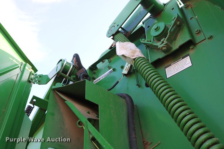 image for item DD5410 John Deere 568 Mega Wide Plus  round baler