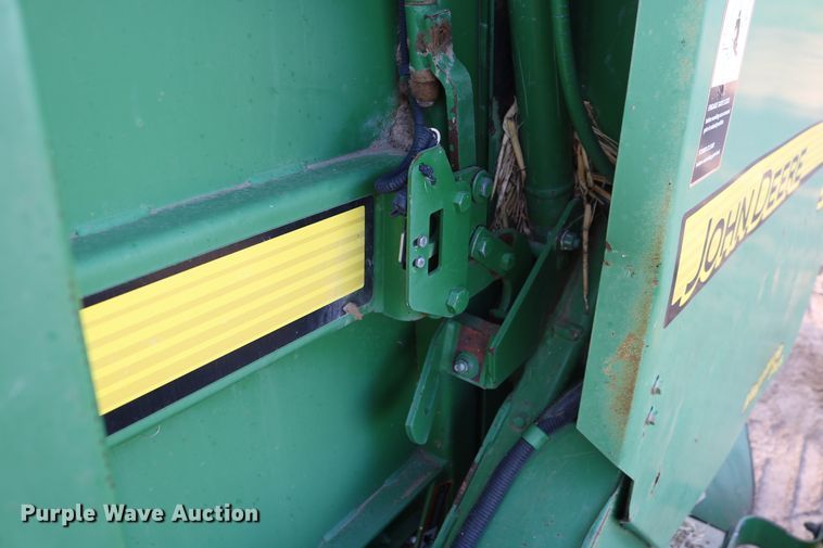 image for item DD5410 John Deere 568 Mega Wide Plus  round baler