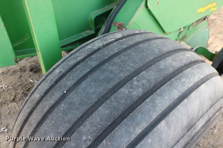 image for item DD5410 John Deere 568 Mega Wide Plus  round baler