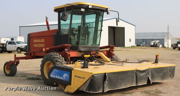 image for item DD5411 2000 New Holland HW340  windrower