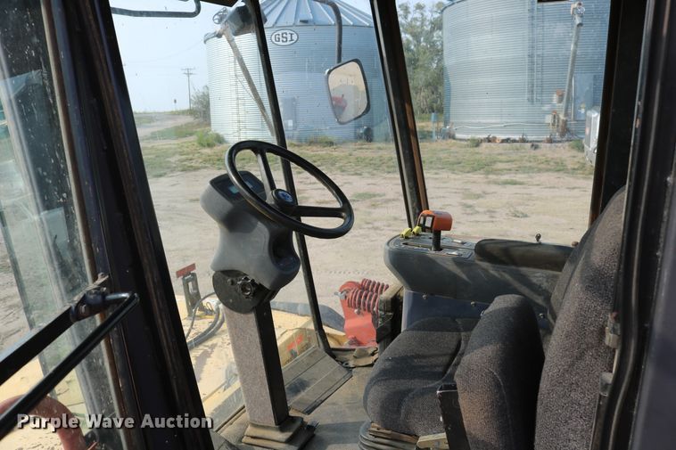 image for item DD5411 2000 New Holland HW340  windrower