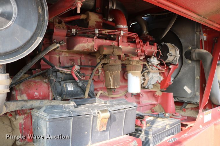 image for item DD5411 2000 New Holland HW340  windrower