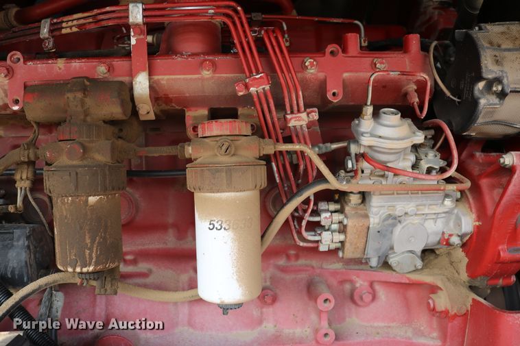 image for item DD5411 2000 New Holland HW340  windrower