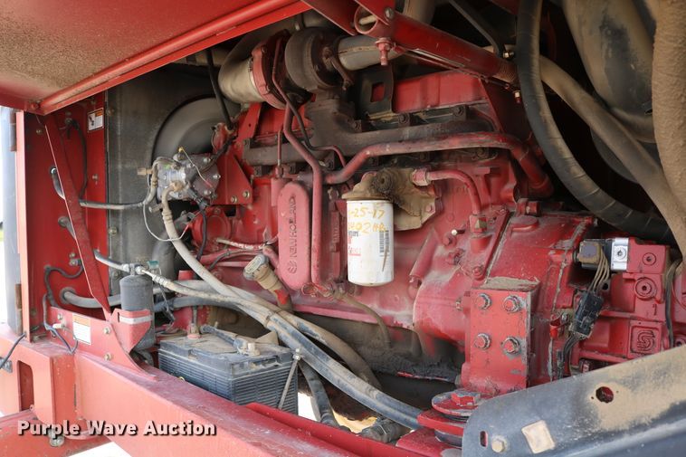 image for item DD5411 2000 New Holland HW340  windrower