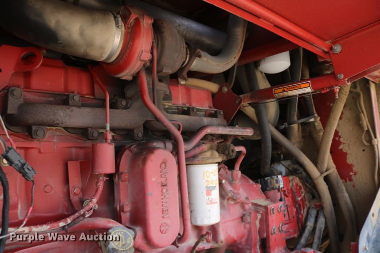 image for item DD5411 2000 New Holland HW340  windrower