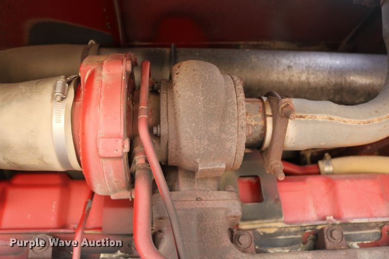 image for item DD5411 2000 New Holland HW340  windrower