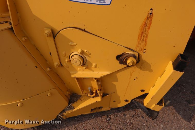 image for item DD5411 2000 New Holland HW340  windrower