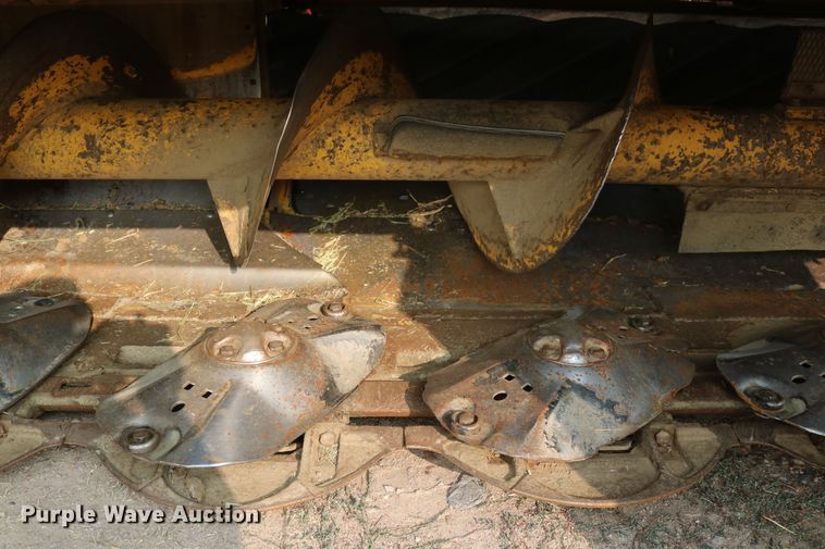 image for item DD5411 2000 New Holland HW340  windrower