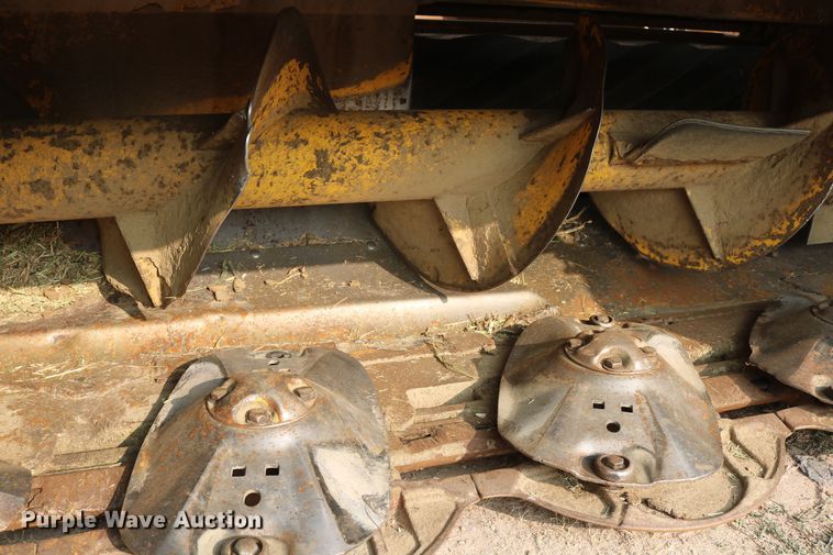 image for item DD5411 2000 New Holland HW340  windrower