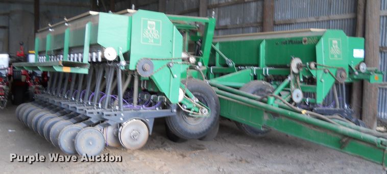 image for item DE4506 Great Plains Solid Stand 24 grain drill