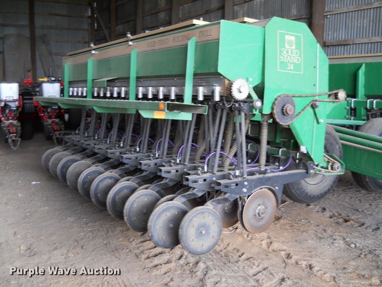 image for item DE4506 Great Plains Solid Stand 24 grain drill