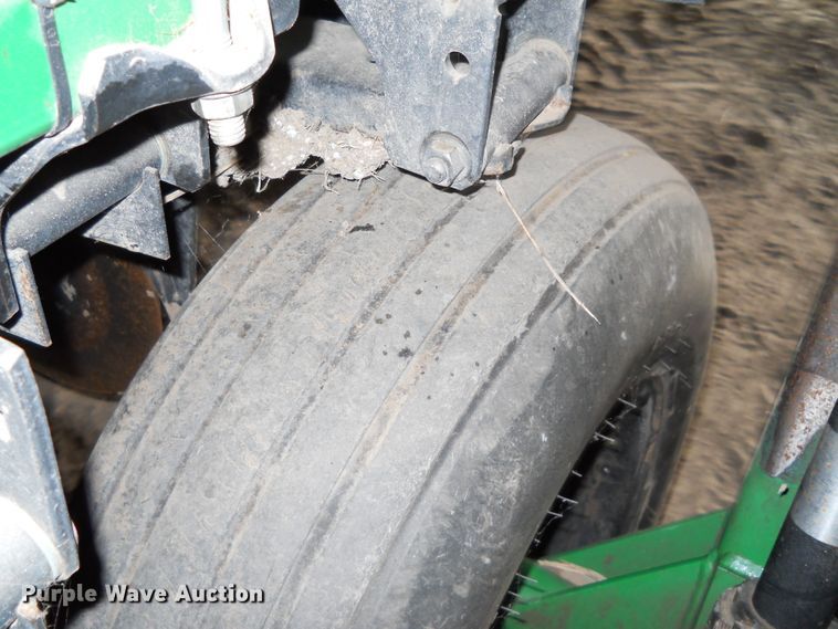 image for item DE4506 Great Plains Solid Stand 24 grain drill