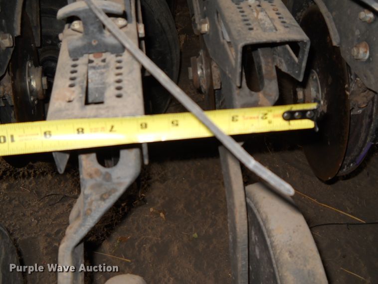 image for item DE4506 Great Plains Solid Stand 24 grain drill