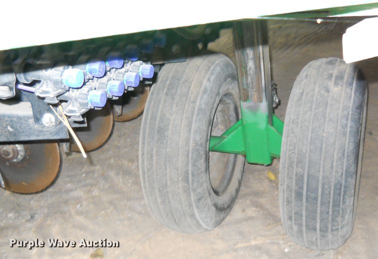 image for item DE4506 Great Plains Solid Stand 24 grain drill