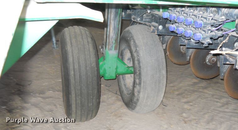 image for item DE4506 Great Plains Solid Stand 24 grain drill